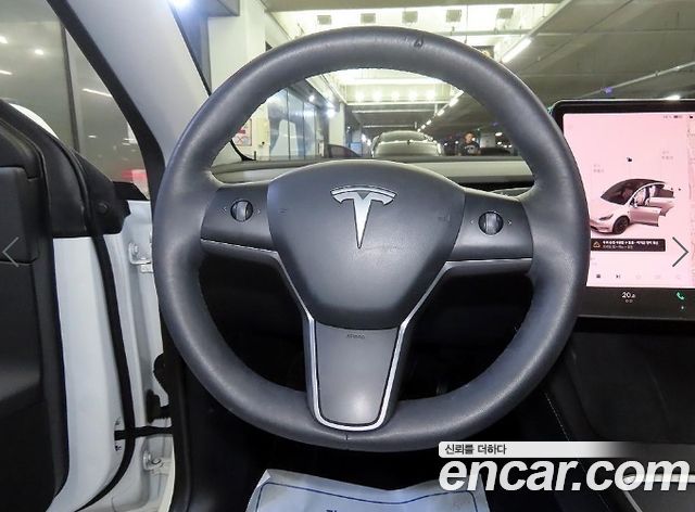 Tesla Model Y Long Range AWD 2021 — фото 7