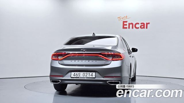 Hyundai Grandeur (IG) 2.4 Premium 2017 — фото 4