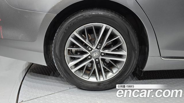 Hyundai Grandeur (IG) 2.4 Premium 2017 — фото 5