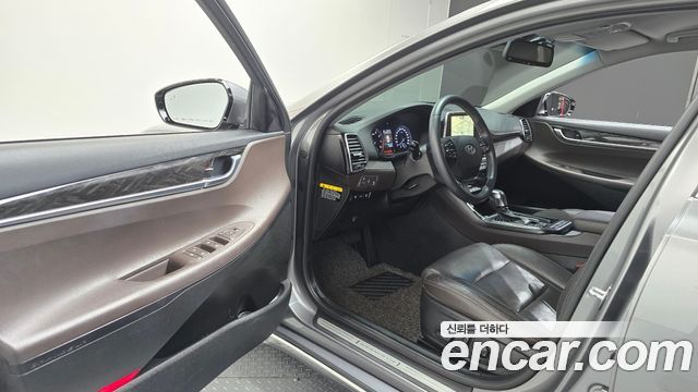 Hyundai Grandeur (IG) 2.4 Premium 2017 — фото 10