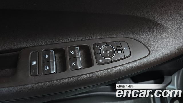 Hyundai Grandeur (IG) 2.4 Premium 2017 — фото 20
