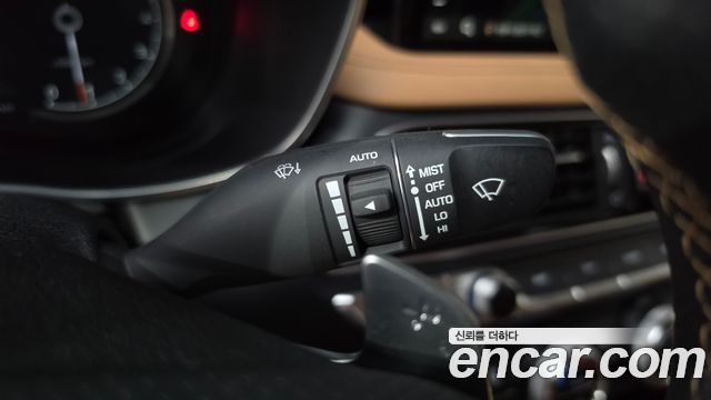 Genesis G70 Gasoline 2.0T 4WD 2022 — фото 19