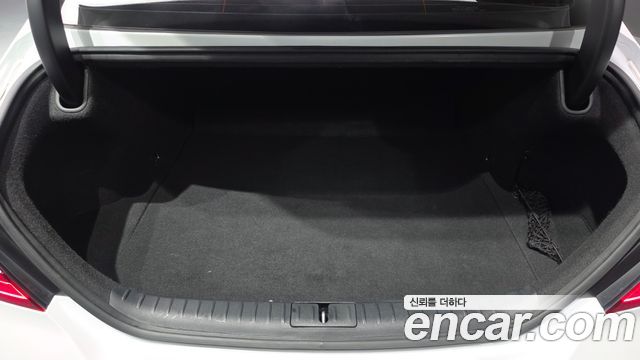 Genesis G70 Gasoline 2.0T 4WD 2022 — фото 20