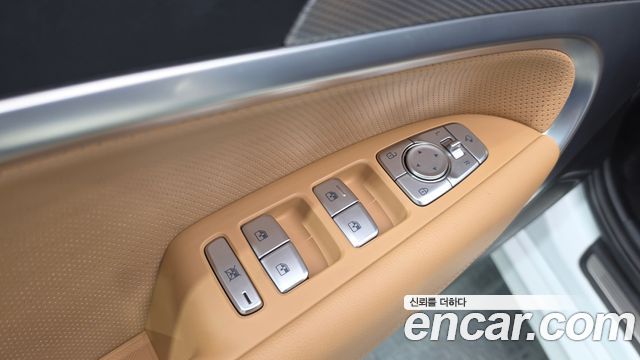Genesis G70 Gasoline 2.0T 4WD 2022 — фото 29