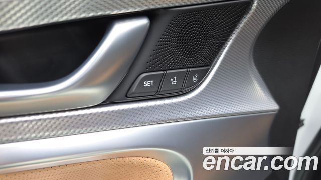 Genesis G70 Gasoline 2.0T 4WD 2022 — фото 30