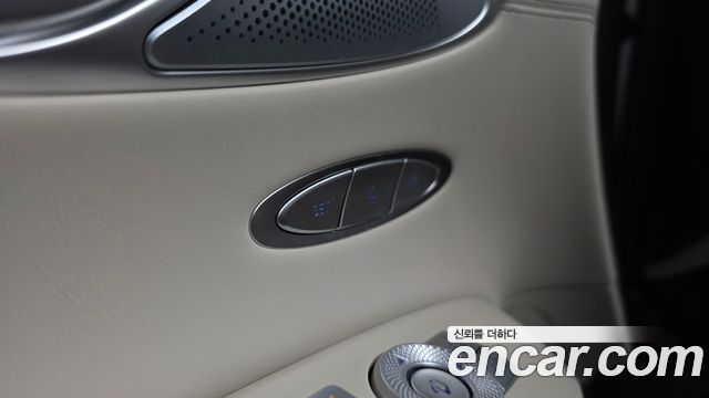 Genesis GV70 2.5T Gasoline 2WD 2025 — фото 32