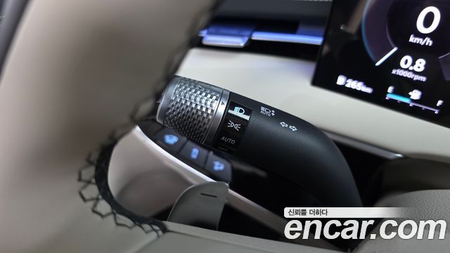Genesis GV70 2.5T Gasoline 2WD 2025 — фото 35