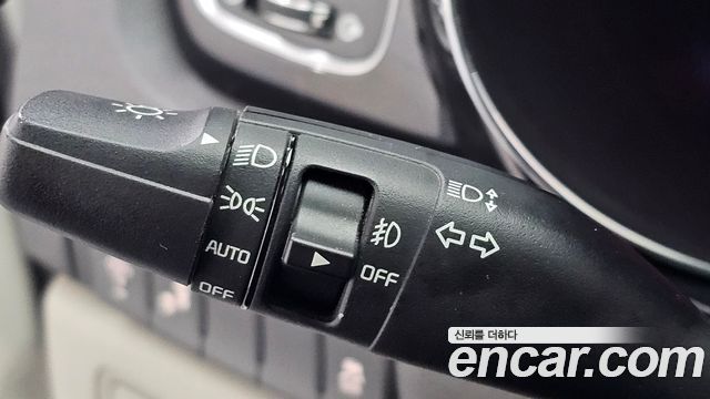 Kia Carnival 9-seater Prestige 2018 — фото 17