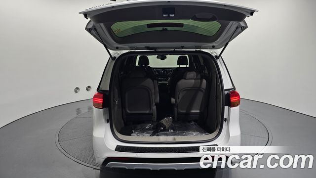 Kia Carnival 9-seater Prestige 2018 — фото 20