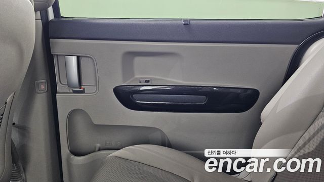 Kia Carnival 9-seater Prestige 2018 — фото 25