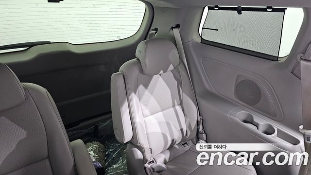 Kia Carnival 9-seater Prestige 2018 — фото 29