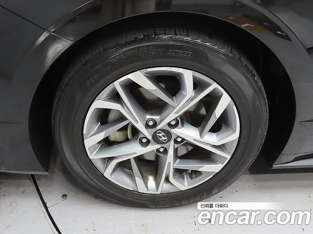 Hyundai Sonata (DN8) 2.0 Premium Family 2020 — фото 5