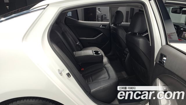 Kia K5 Hybrid Prestige 2012 — фото 12