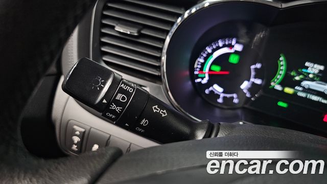 Kia K5 Hybrid Prestige 2012 — фото 29