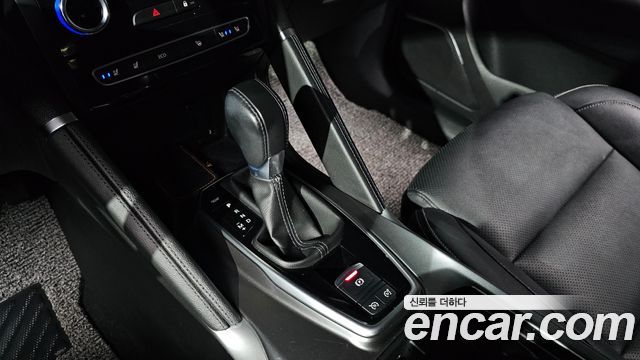 Renault Korea QM6 2.0 LPe LE Signature 2WD 2022 — фото 9