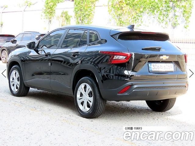 Chevrolet Trax Crossover 1.2 LS Plus 2024 — фото 3