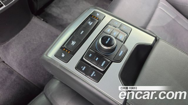 Genesis G80 3.3 GDI AWD Luxury 2017 — фото 18