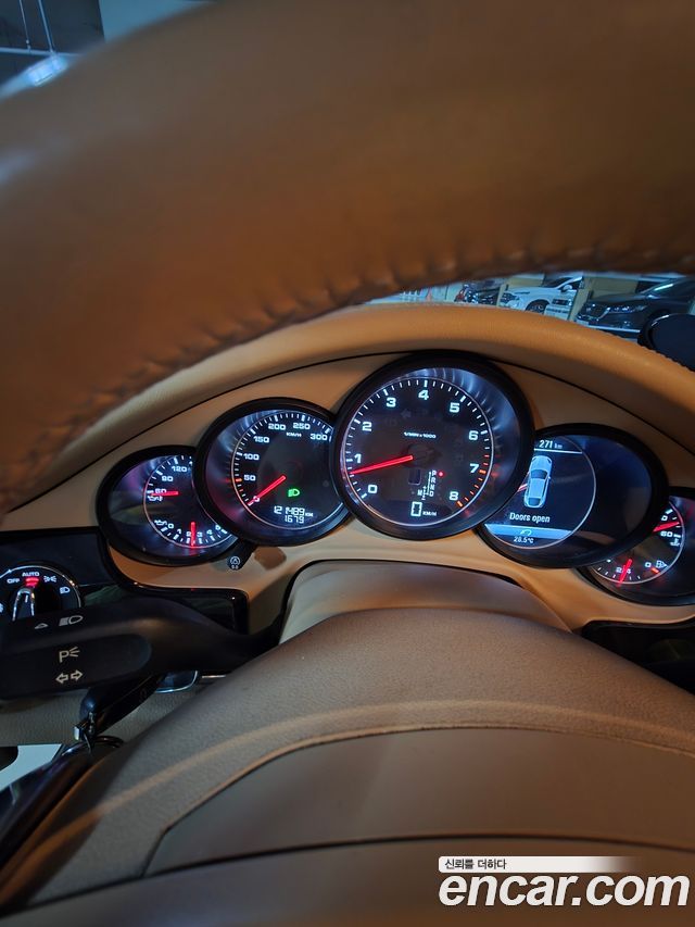 Porsche Panamera 3.6 AWD 970 2015 — фото 12