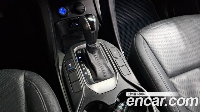 Hyundai Santa Fe (DM) Diesel(e-VGT) 2.0 4WD Premium 2014 — фото 9