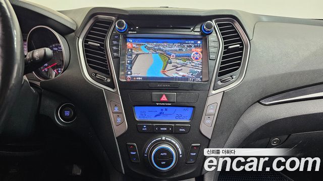 Hyundai Santa Fe (DM) Diesel(e-VGT) 2.0 4WD Premium 2014 — фото 13