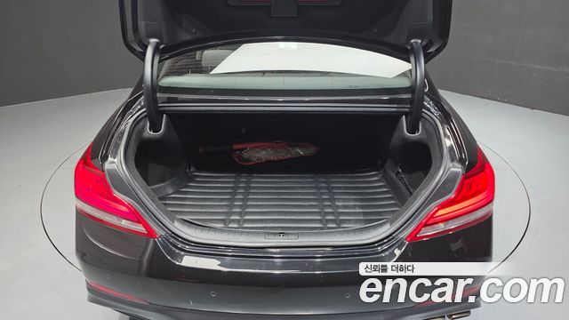 Genesis G70 2.0T AWD Supreme 2018 — фото 15