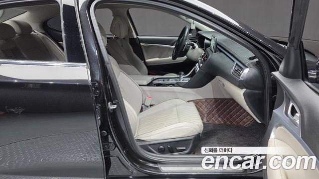 Genesis G70 2.0T AWD Supreme 2018 — фото 26