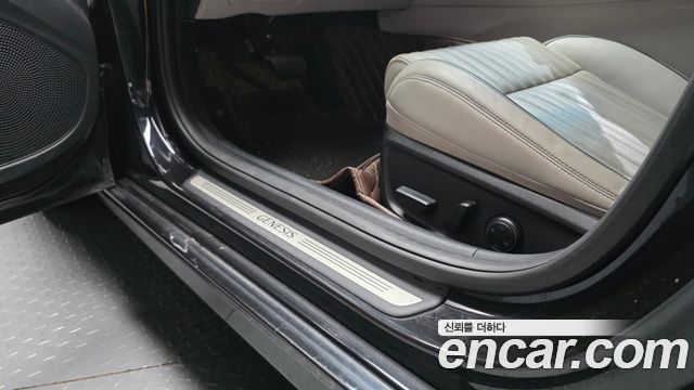Genesis G70 2.0T AWD Supreme 2018 — фото 27