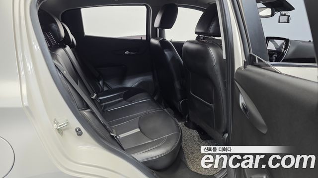 Chevrolet Spark Premier 2019 — фото 12
