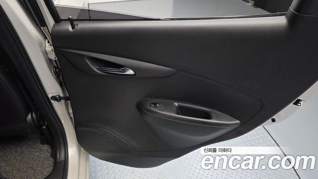 Chevrolet Spark Premier 2019 — фото 25
