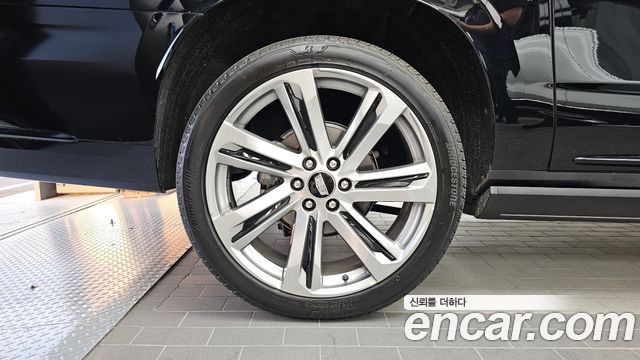 Cadillac Escalade (V) 6.2 ESV ESV Sports Platinum 2025 — фото 5