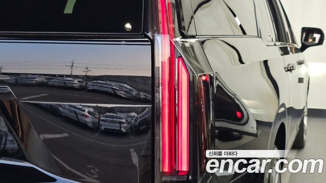Cadillac Escalade (V) 6.2 ESV ESV Sports Platinum 2025 — фото 23