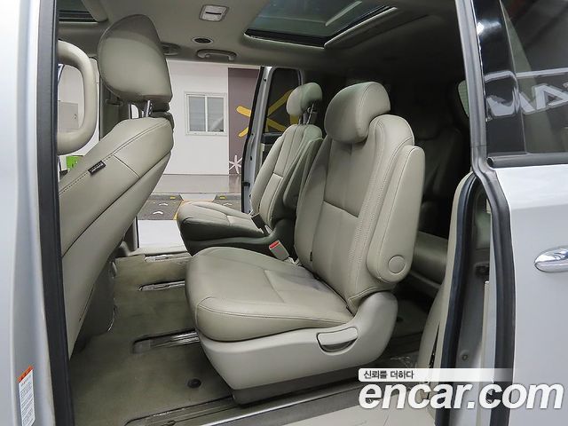 Kia Carnival 9-Seater Noblesse 2019 — фото 7