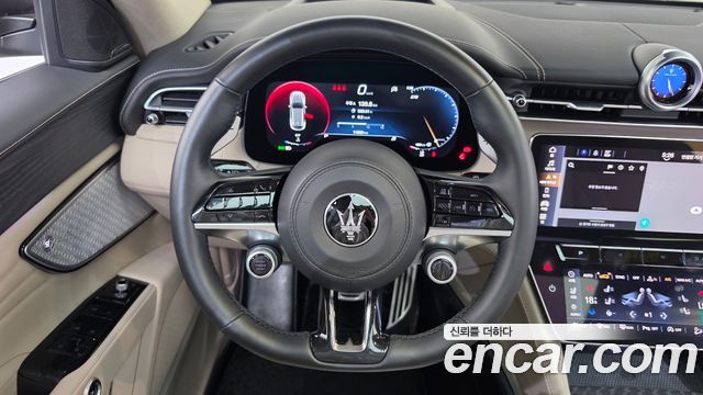 Maserati Grecale 2.0 AWD GT Type P 2023 — фото 14