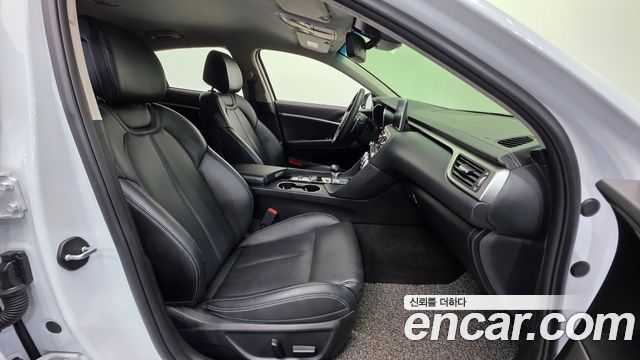 Genesis G70 2.2D AWD Advanced 2018 — фото 10