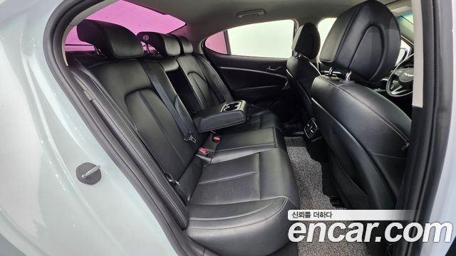 Genesis G70 2.2D AWD Advanced 2018 — фото 19