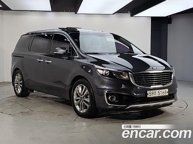 Kia Carnival 9-seater Prestige 2015 — фото 2