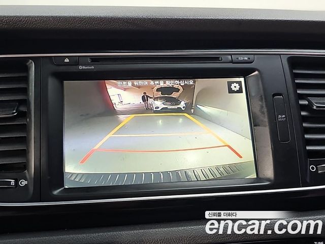 Kia Carnival 9-seater Prestige 2015 — фото 19
