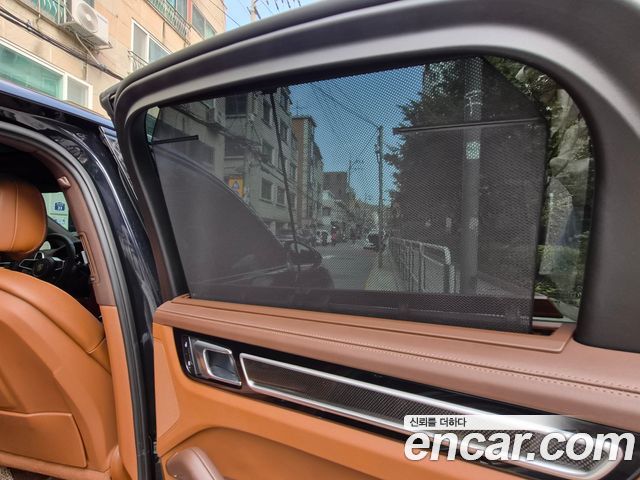 Porsche Cayenne (PO536) 3.0 E-HYBRID PLATINUM EDITION 2023 — фото 10