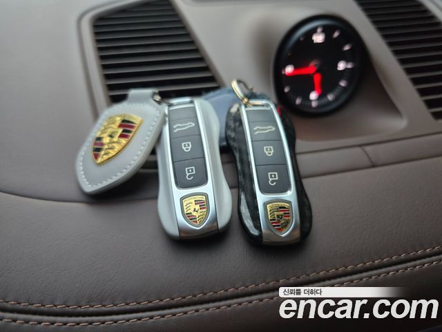 Porsche Cayenne (PO536) 3.0 E-HYBRID PLATINUM EDITION 2023 — фото 17