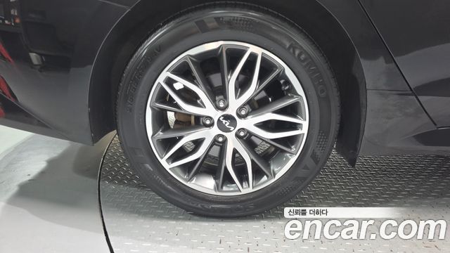Kia K5 (III) 2.0 Trendy 2023 — фото 5