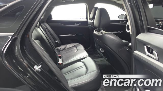 Kia K5 (III) 2.0 Trendy 2023 — фото 16