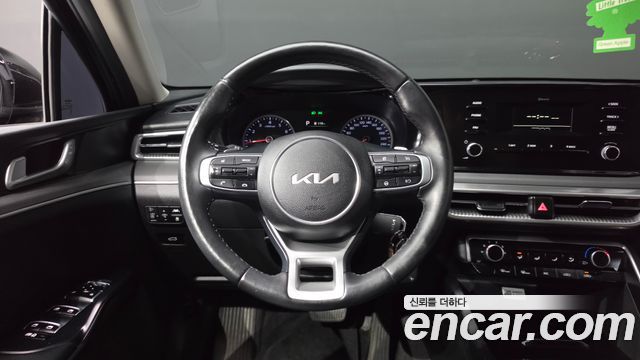 Kia K5 (III) 2.0 Trendy 2023 — фото 17