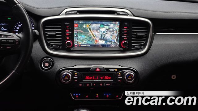 Kia Sorento Diesel 2.0 2WD Noblesse 2016 — фото 13