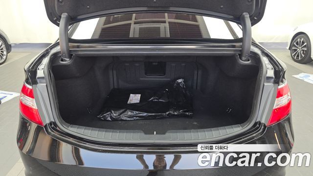 Hyundai Grandeur (HG) HG300 Exclusive 2015 — фото 20