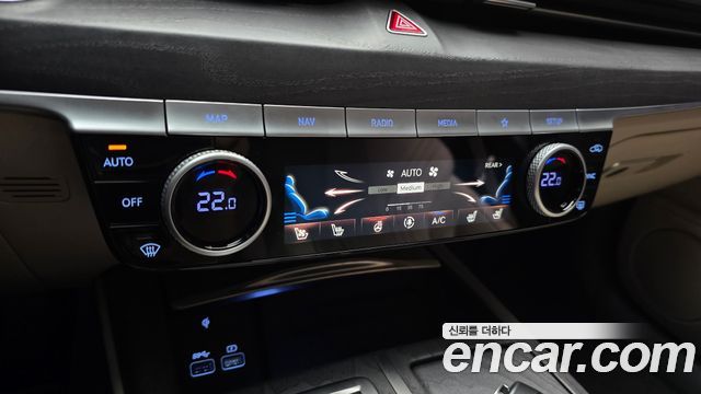 Genesis G80 (RG3) Gasoline 2.5 Turbo 2WD 2022 — фото 17