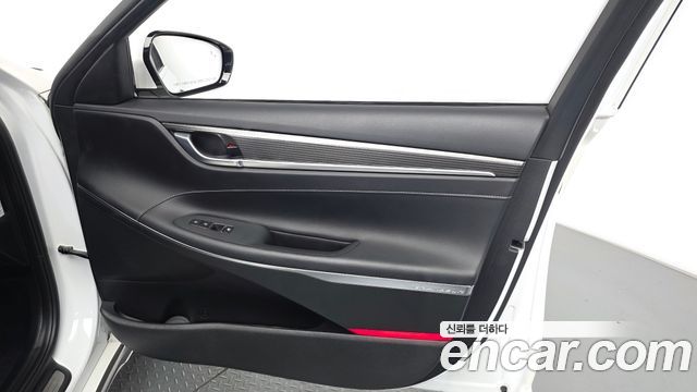 Hyundai Grandeur Hybrid (IG) Exclusive 2019 — фото 24