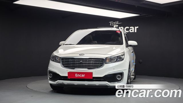 Kia Carnival 9-seater Prestige 2015 — фото 3