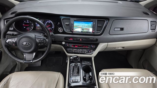 Kia Carnival 9-seater Prestige 2015 — фото 7