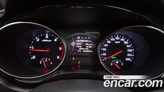 Kia Carnival 9-seater Prestige 2015 — фото 8
