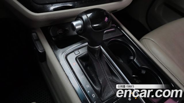 Kia Carnival 9-seater Prestige 2015 — фото 9